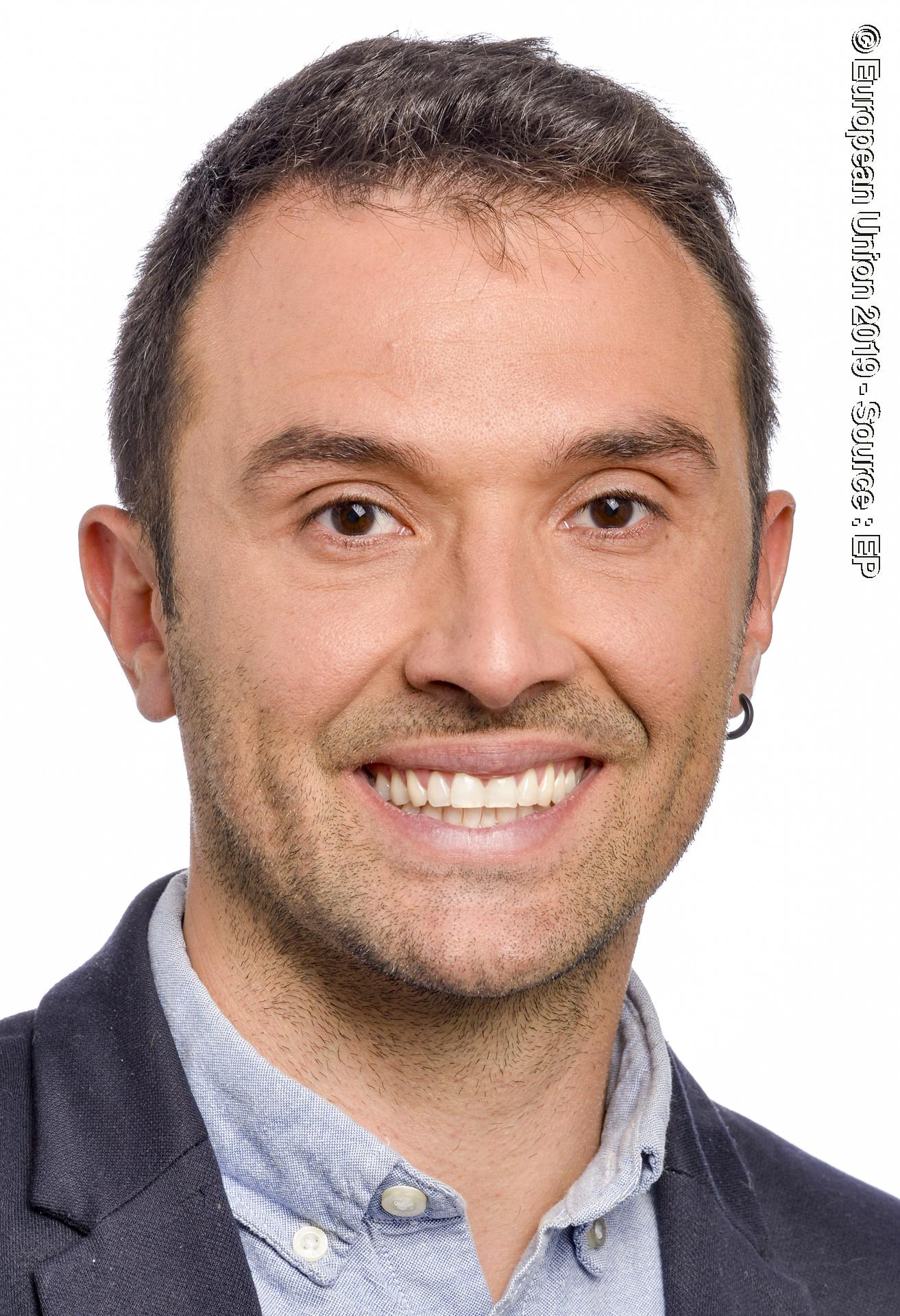 Photo 4: Francisco GUERREIRO official portrait - 9th Parliamentary term