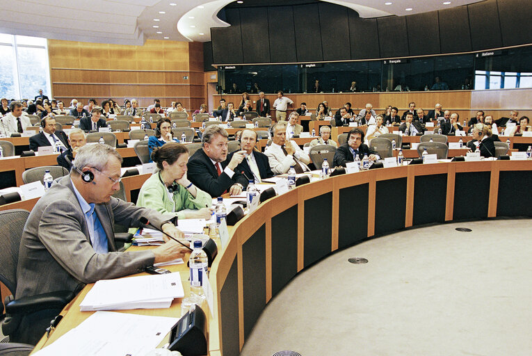 Fotografija 30: ECON Committee - Discussion with Italian Finance Minister