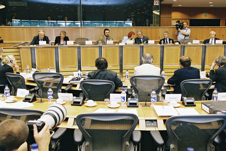 Fotografija 27: ECON Committee - Discussion with Italian Finance Minister