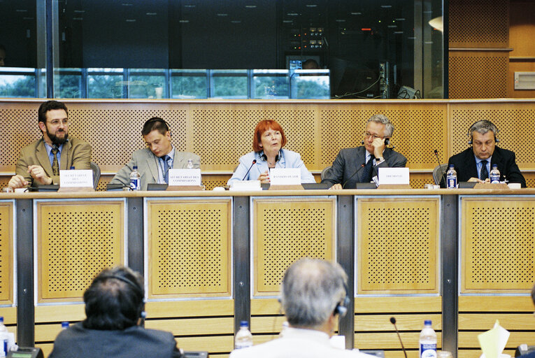 Fotografija 26: ECON Committee - Discussion with Italian Finance Minister