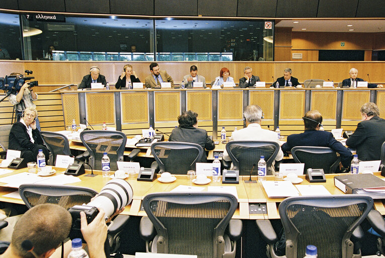 Fotografija 23: ECON Committee - Discussion with Italian Finance Minister