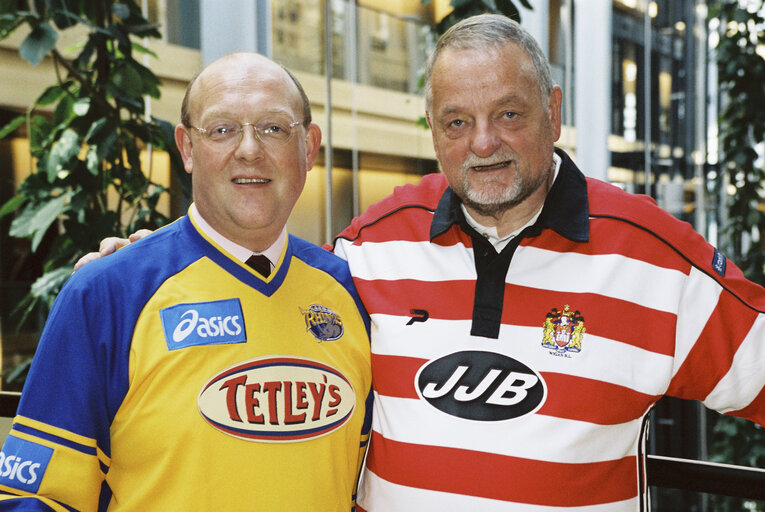 Photo 9: MEPs in football shirts