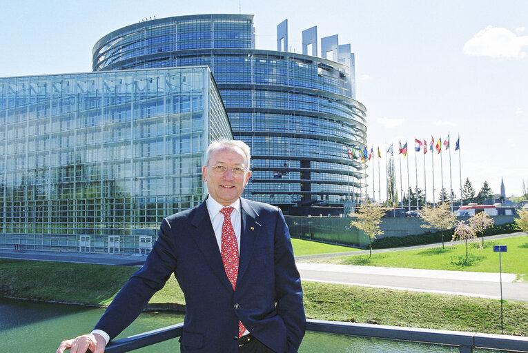 Foto 8: Portrait of a MEP