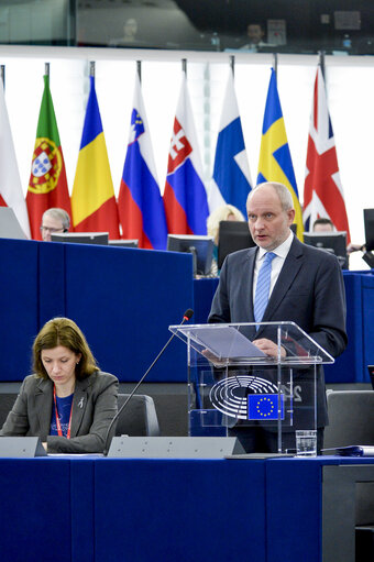 Fotografi 5: Plenary session Week 50 2017 in Strasbourg - Preparation of the European Council meeting of 14 and 15 December 2017 Council and Commission statements - State of play of negotiations with the United Kingdom