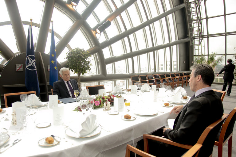 Fotogrāfija 4: Visit of the Secretary General of NATO to the EP