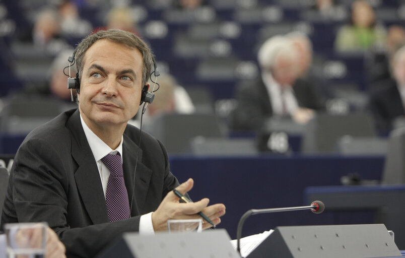 Zdjęcie 16: Presentation of the programme of the Spanish Presidency by Spain's Prime Minister during the Plenary session in Strasbourg