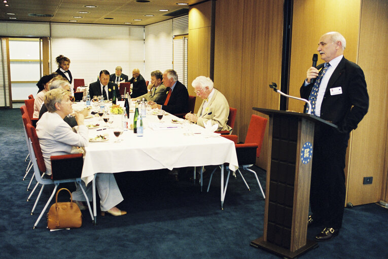 Fotografie 6: Meeting of the Kangaroo group in Strasbourg with the CEO of Arcelor