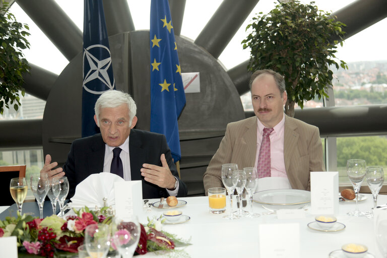 Billede 1: Visit of the Secretary General of NATO to the EP