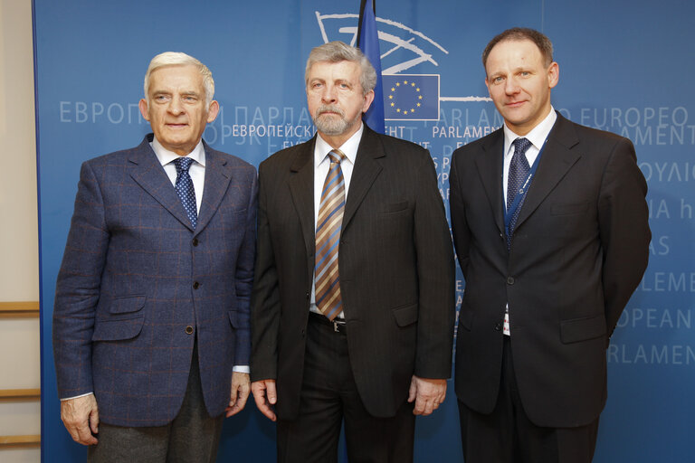 Valokuva 4: Jerzy Buzek, EP President, meets with Belarus opposition politician Alaksandar Milinkievic