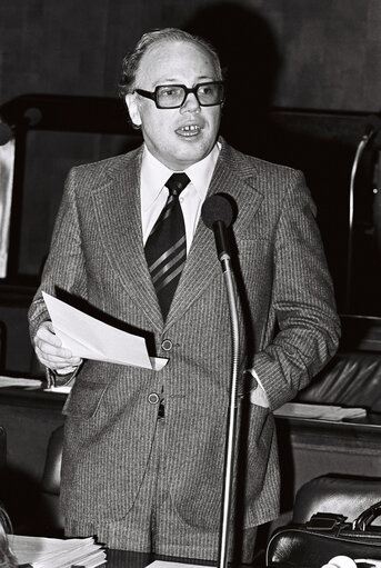 Fotagrafa 8: Plenary session Luxembourg january 1976