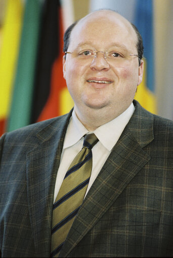 Photo 8 : The MEP Alexander RADWAN in Strasbourg on March 13, 2002.