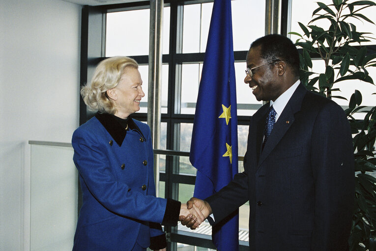 Fotografia 1: EP President meets with the President of the National Assembly of Benin.