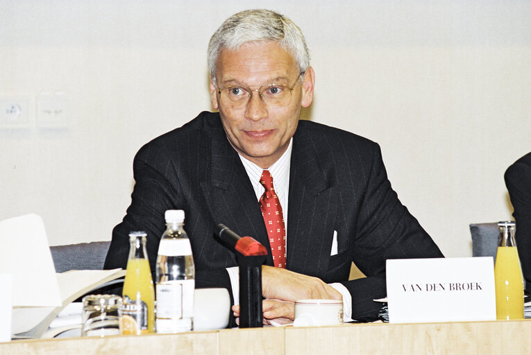 Photo 2: Hearing of Hans VAN DEN BROEK (Netherlands), Commissioner designate for Common Foreign and Security Policy