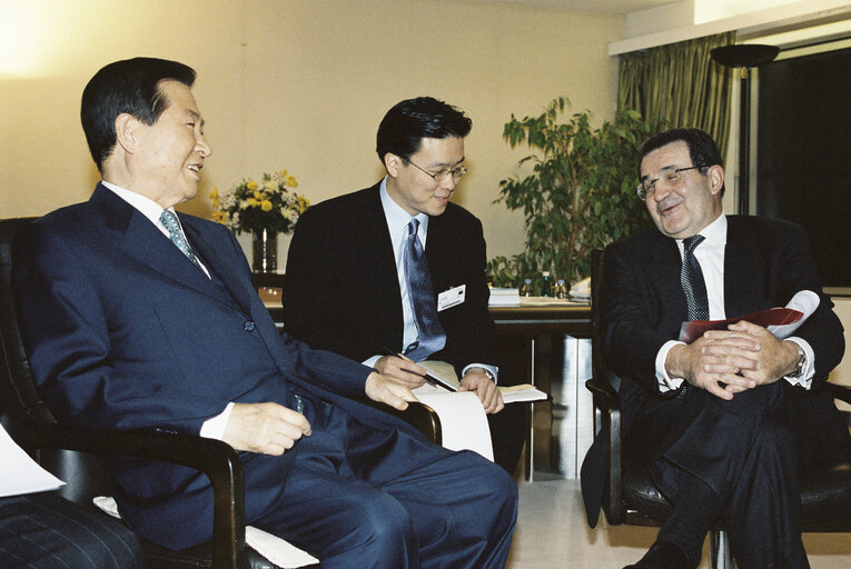 Fotografija 48: Visit of the President of South Korea to the President of the EC