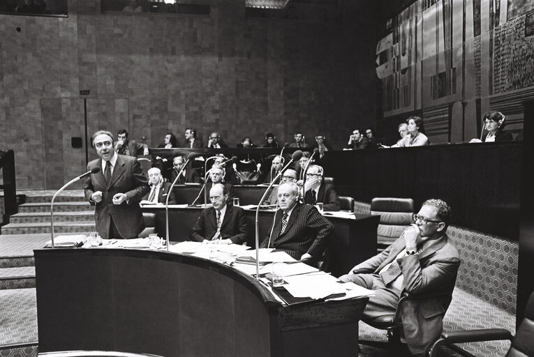 Fotografie 49: Plenary session Luxembourg january 1976