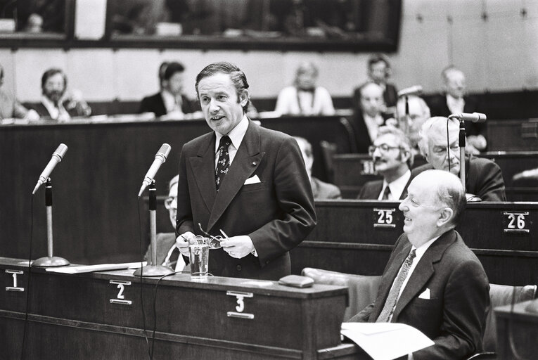 Gaston THORN in Plenary Session Presidency of the Council of the European Union Luxembourg