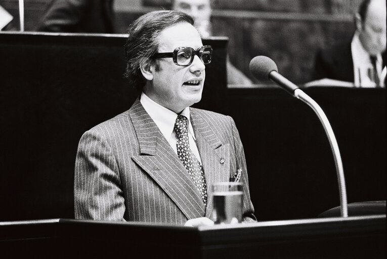 Billede 1: 1976-01  Presidence du Conseil LUXEMBOURG