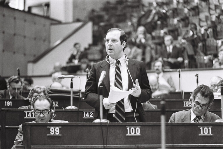 Fotogrāfija 12: Peter CORTERIER in Plenary session Strasbourg february 1976