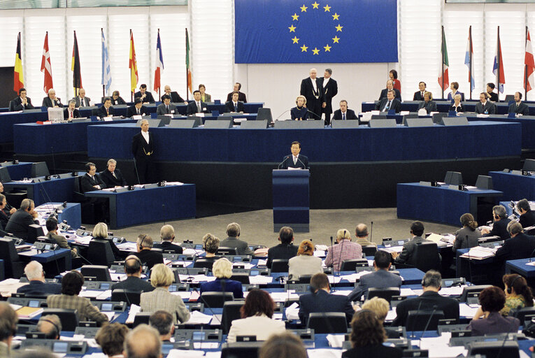 Fotografija 10: The President of South Korea adressing the plenary session during his visit to the EP in Strasbourg.