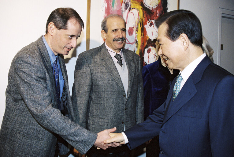 Fotografija 30: Visit of the President of South Korea to the EP in Strasbourg.