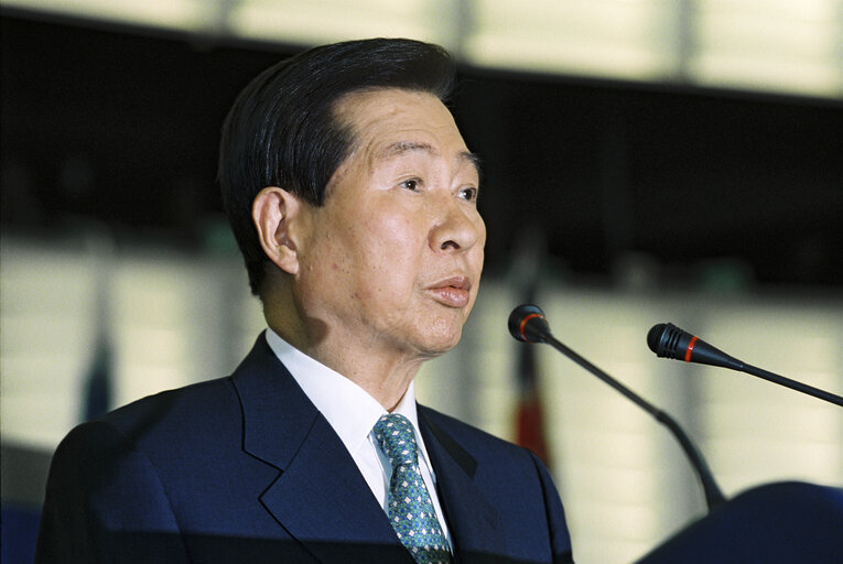 Fotó 14: The President of South Korea adressing the plenary session during his visit to the EP in Strasbourg.