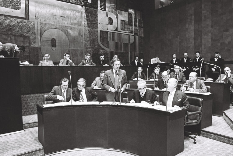 Φωτογραφία 14: Presidence du Conseil LUXEMBOURG  Plenary session Luxembourg january 1976