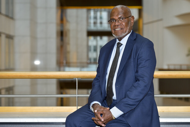 Zdjęcie 5: Maurice PONGA in the European Parliament in Brussels