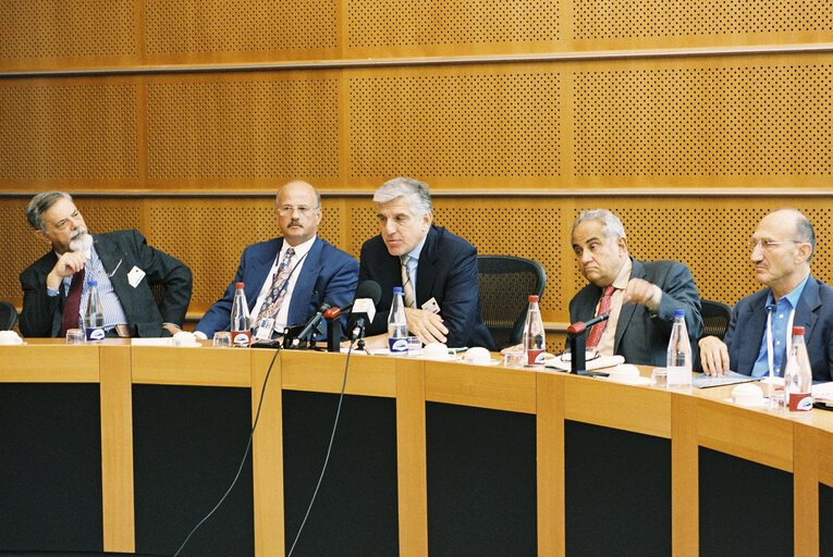 Foto 7: Meeting with National Defence Minister of Greece at the European Parliament in Brussels