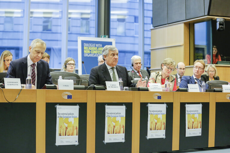 Photo 9 : European Parliament dialogue seminar with Churches and religious communities on ' The External Policies of the EU '