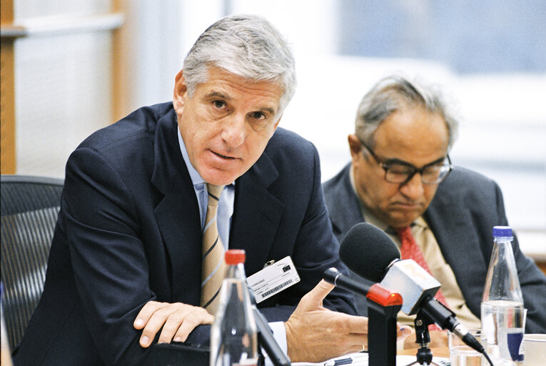 Foto 8: Meeting with National Defence Minister of Greece at the European Parliament in Brussels