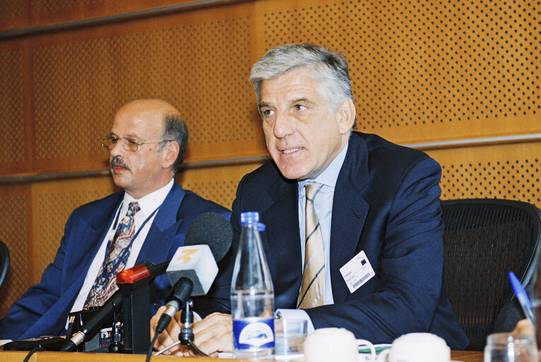 Foto 9: Meeting with National Defence Minister of Greece at the European Parliament in Brussels