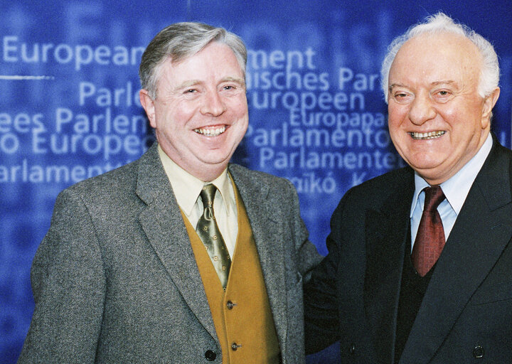 Pat COX EP President meets Eduard SHEVARDNADZE, the President of Georgia in Brussels on March 19, 2002.