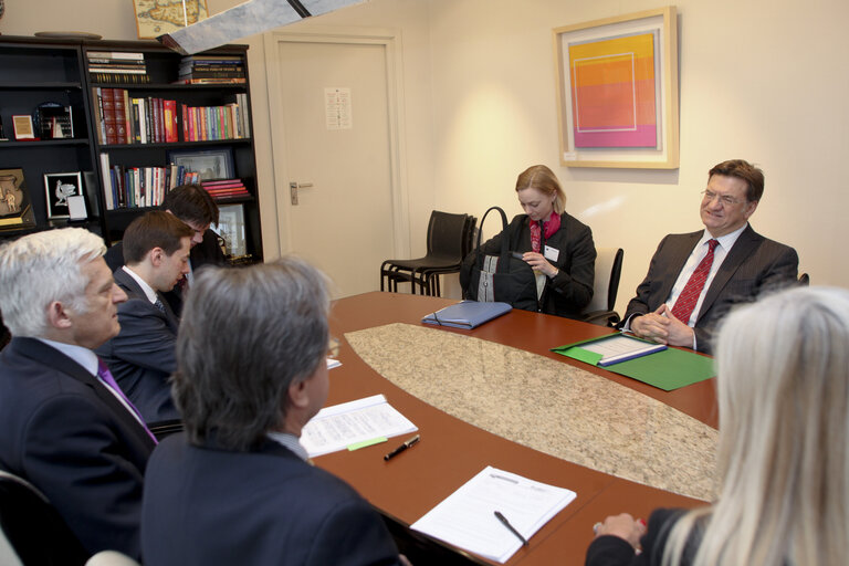 Fotografija 1: Jerzy BUZEK, EP President, Meeting with Petros EFTHYMIOU, President of OSCE parliamentary assembly