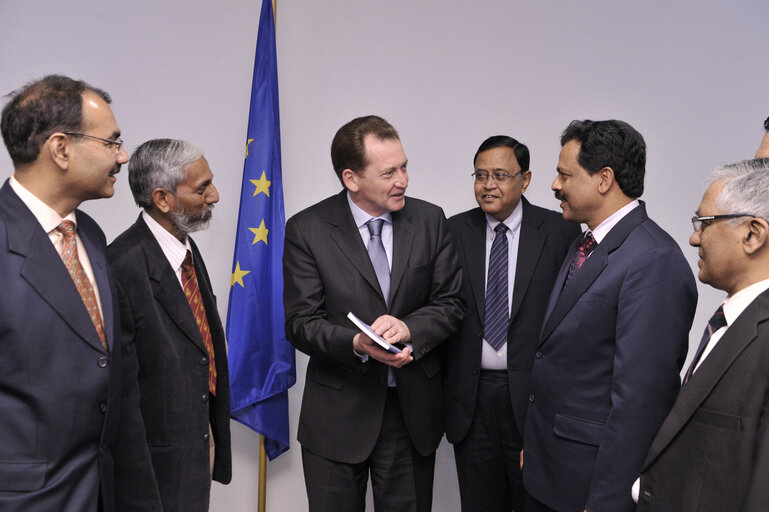 Photo 10: MEP Graham Watson receives members of the Rajya Sabha (Upper House of the Indian Parliament)