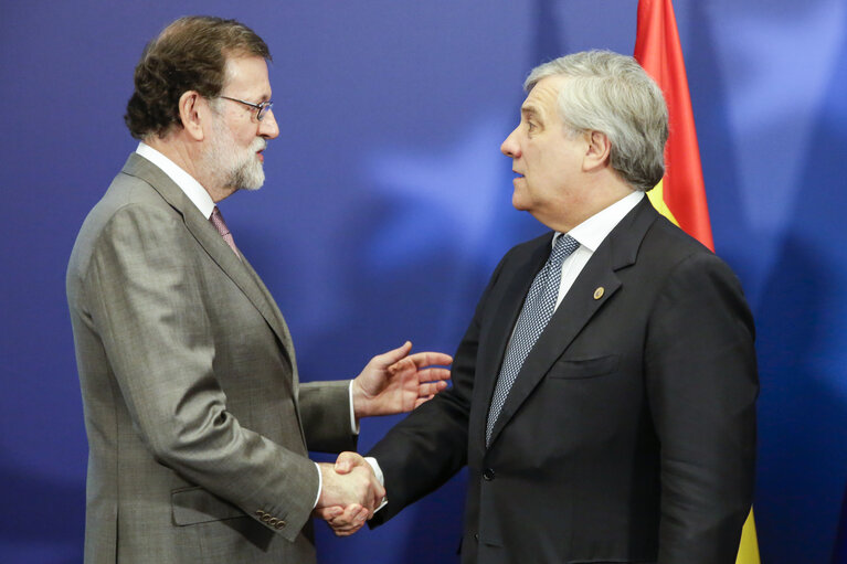 Fotogrāfija 9: Antonio TAJANI - EP President takes part in the European Council meeting - Ceremony of the donation of the amount of the 2017 princess of Asturias award of Concord to the Governments of Spain and Portugal