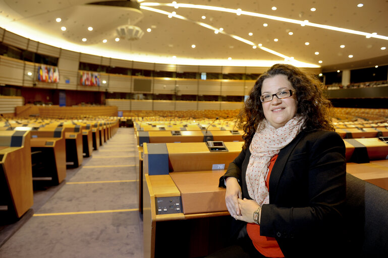 Fotó 4: Portrait of MEP Mojca Kleva in the Parliament in Brussels