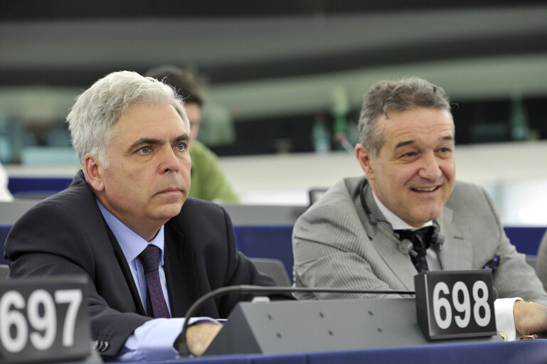 Fotografija 6: Adrian SEVERIN  in Strasbourg Hemicycle