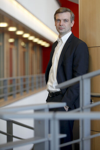 Φωτογραφία 14: Portrait of Martin EHRENHAUSER MEP in Brussels