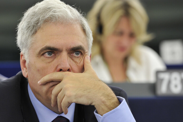 Fotografija 5: Adrian SEVERIN  in Strasbourg Hemicycle