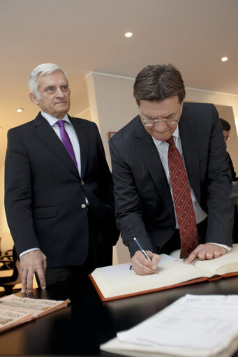 Fotogrāfija 3: Jerzy BUZEK, EP President, Meeting with Petros EFTHYMIOU, President of OSCE parliamentary assembly