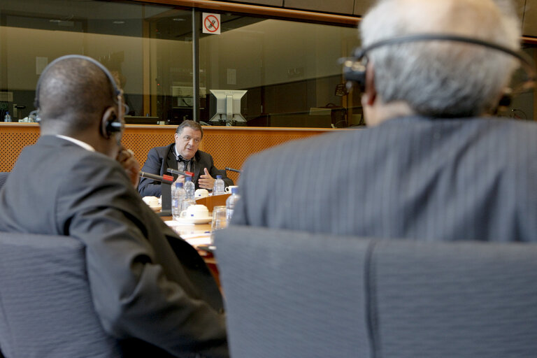 Valokuva 5: MEP Pier Antonio PANZERI meets with a delegation of of the National Assembly of Mauritania