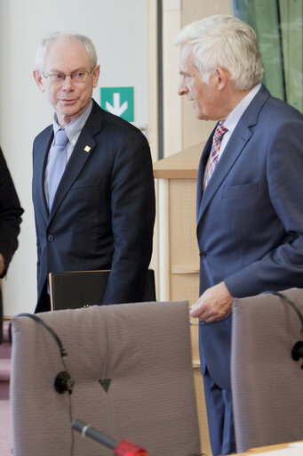 Valokuva 7: Jerzy Buzek, EP President meets with political group leaders and Herman Van Rompuy, President of the European Council