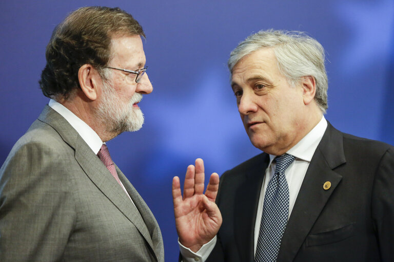 Valokuva 7: Antonio TAJANI - EP President takes part in the European Council meeting - Ceremony of the donation of the amount of the 2017 princess of Asturias award of Concord to the Governments of Spain and Portugal