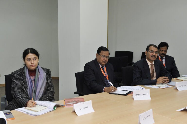 Photo 4: MEP Graham Watson receives members of the Rajya Sabha (Upper House of the Indian Parliament)