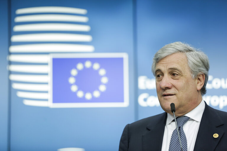 Foto 2: Antonio TAJANI - EP President takes part in the European Council meeting - Press Conference