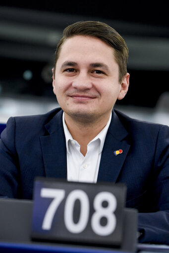 Zdjęcie 2: Emilian PAVEL in plenary session Week 50 2017 in Strasbourg