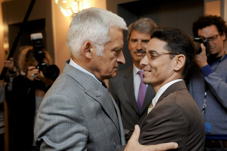 Fotagrafa 15: Jerzy Buzek, EP President, meets with Cuban former political prisoners in Brussels