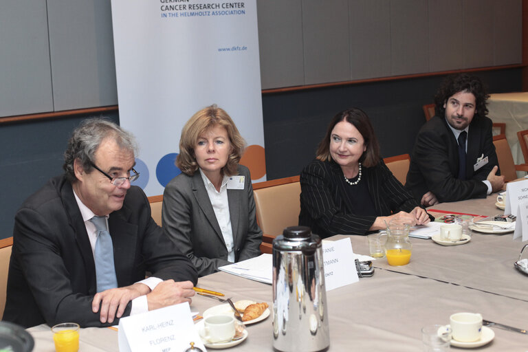 Press Breakfast on cancer prevention with the German Cancer Research Center