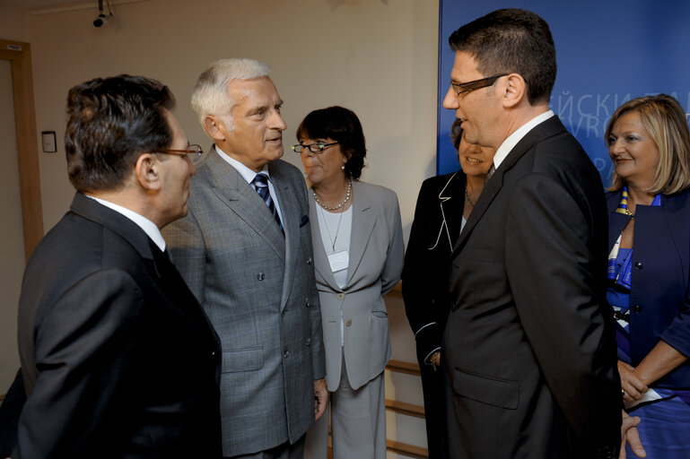 Zdjęcie 18: Jerzy Buzek, EP President, receives the Rocco Chinnici Prize promoting values of democracy, civil freedom and rule of law