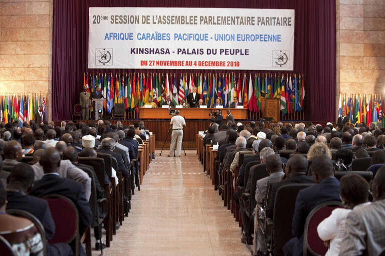 Φωτογραφία 33: Opening of the 20th ACP-EU Joint Parliamentary Assembly in Kinshasa on December 2, 2010.